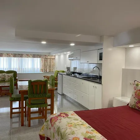 Апартаменты Emycanarias Homes Vecindario *