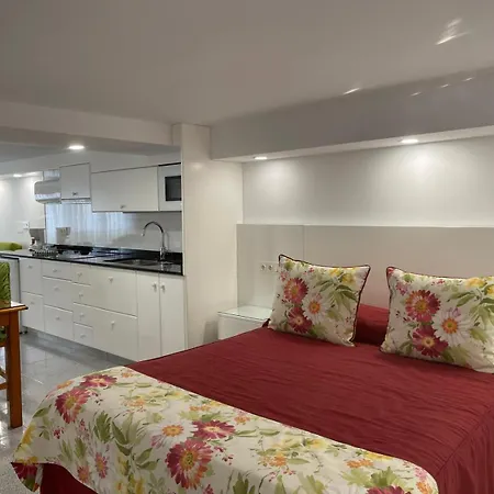 Emycanarias Homes Vecindario Весиндарио