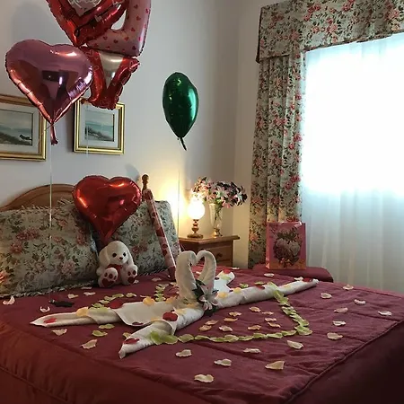Emycanarias Homes Vecindario * Весиндарио
