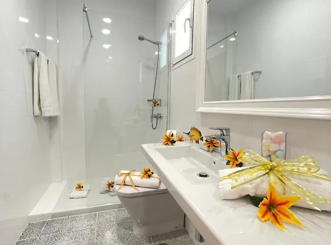 Emycanarias Homes * مْبيسينداريو