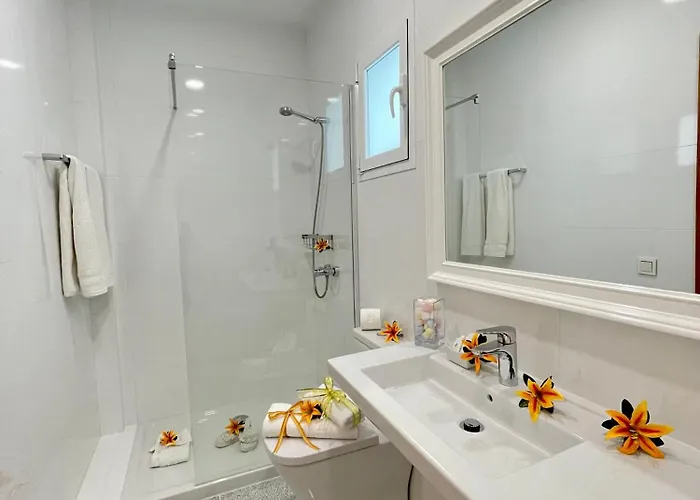 Emycanarias Homes * مْبيسينداريو